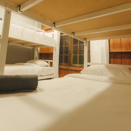 Agga Cnx Hostel Chiang Mai Zewnętrze zdjęcie