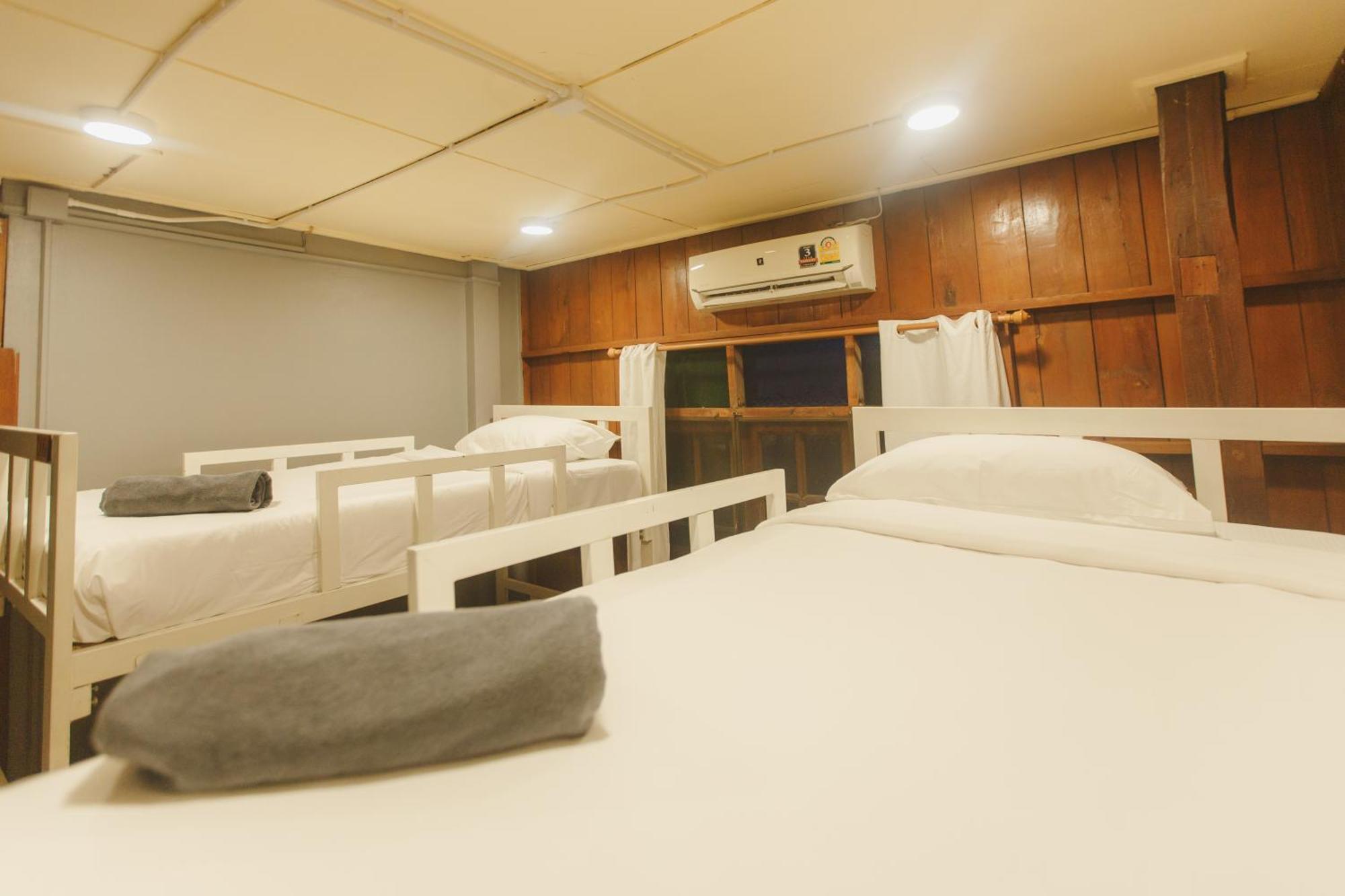 Agga Cnx Hostel Chiang Mai Zewnętrze zdjęcie