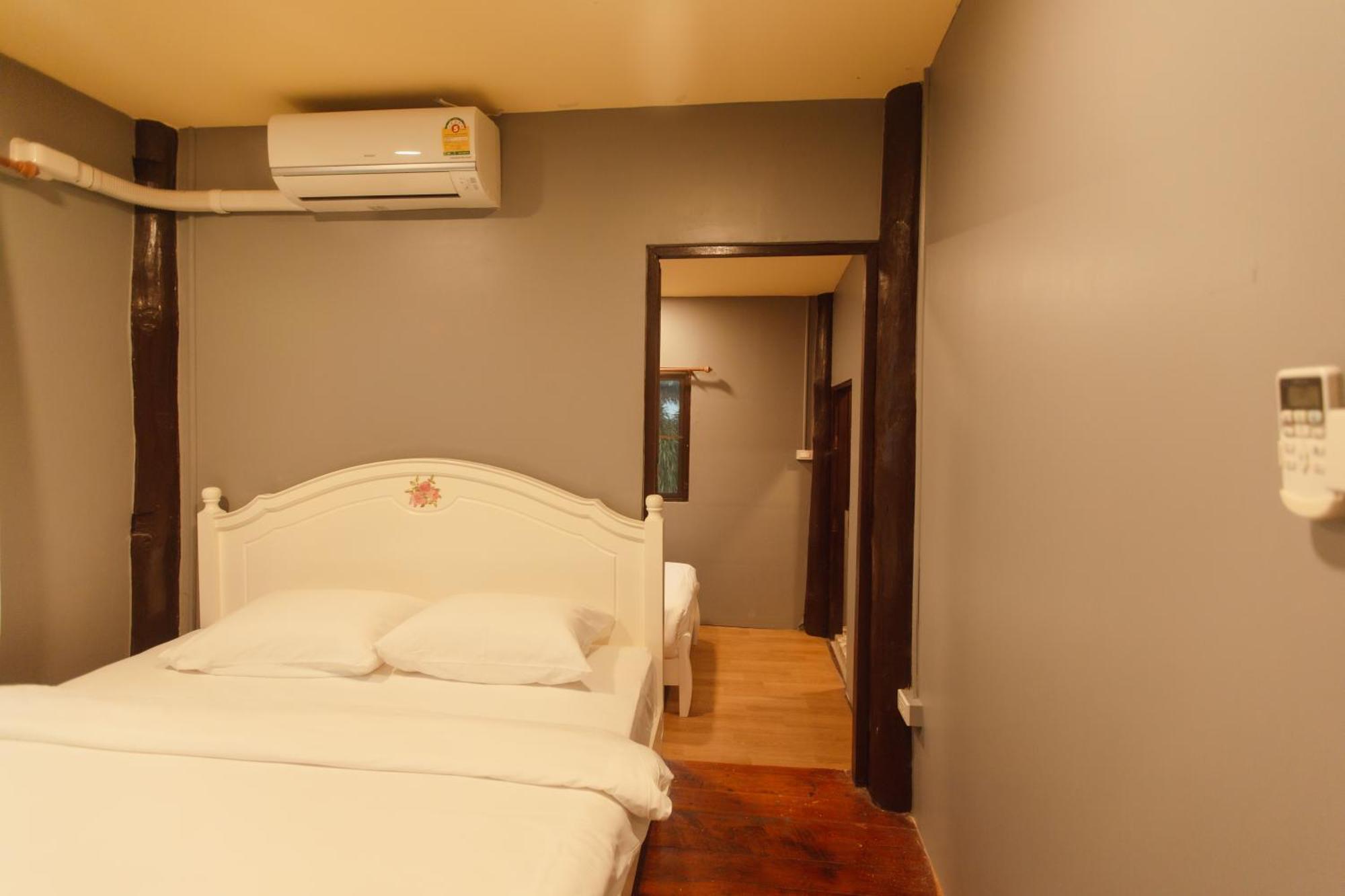 Agga Cnx Hostel Chiang Mai Zewnętrze zdjęcie