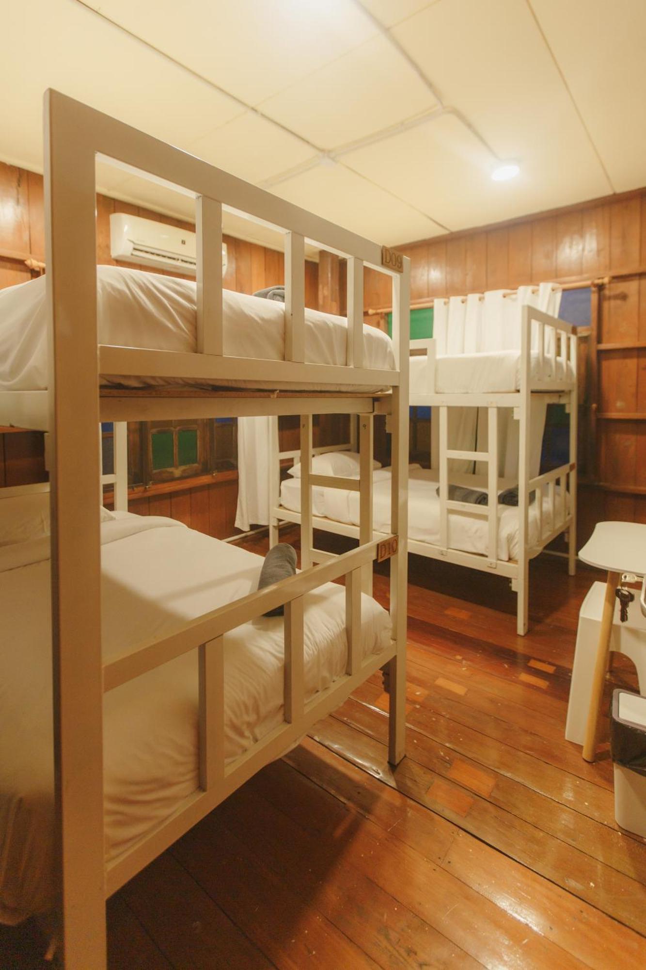 Agga Cnx Hostel Chiang Mai Zewnętrze zdjęcie