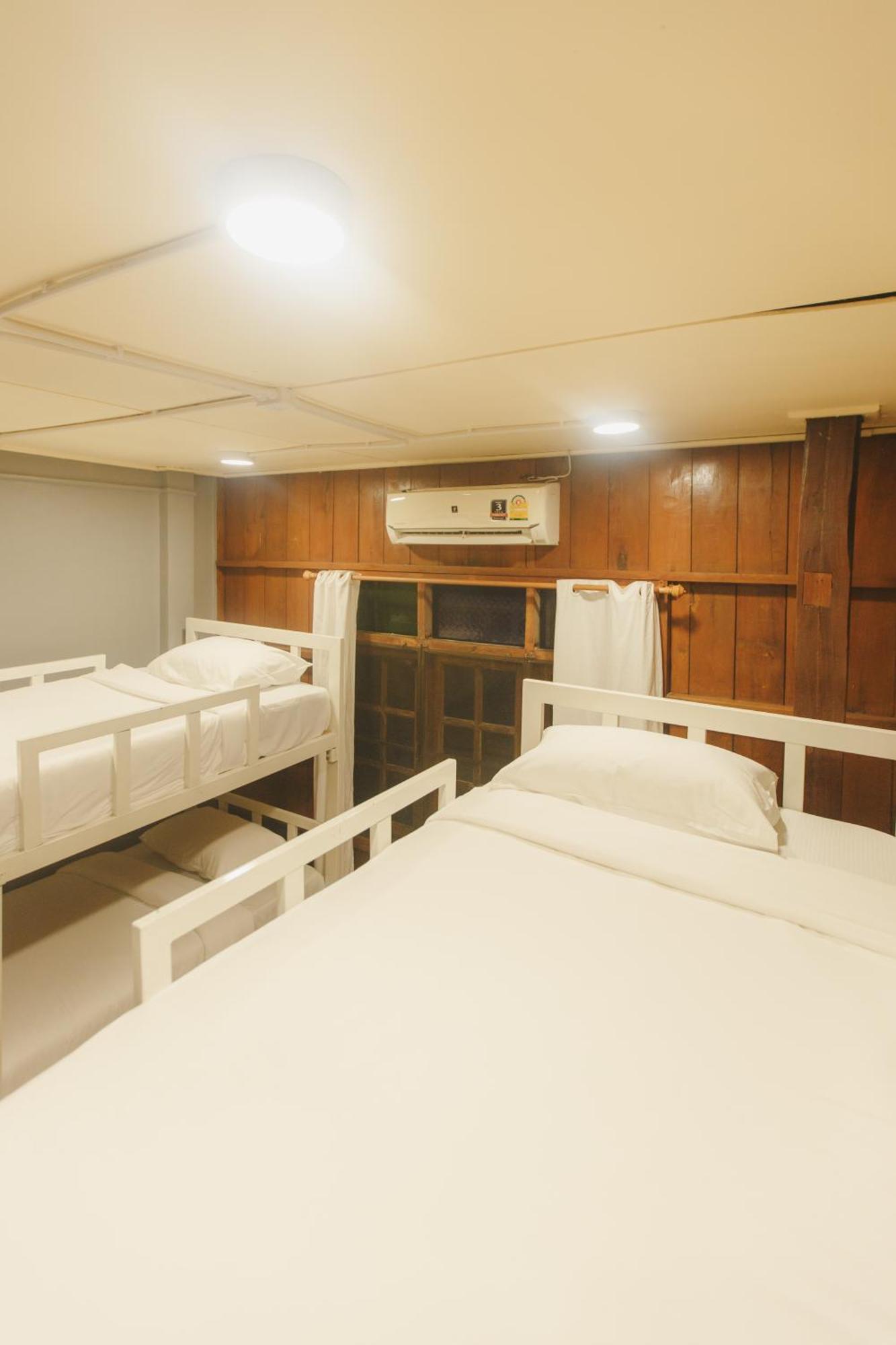 Agga Cnx Hostel Chiang Mai Zewnętrze zdjęcie