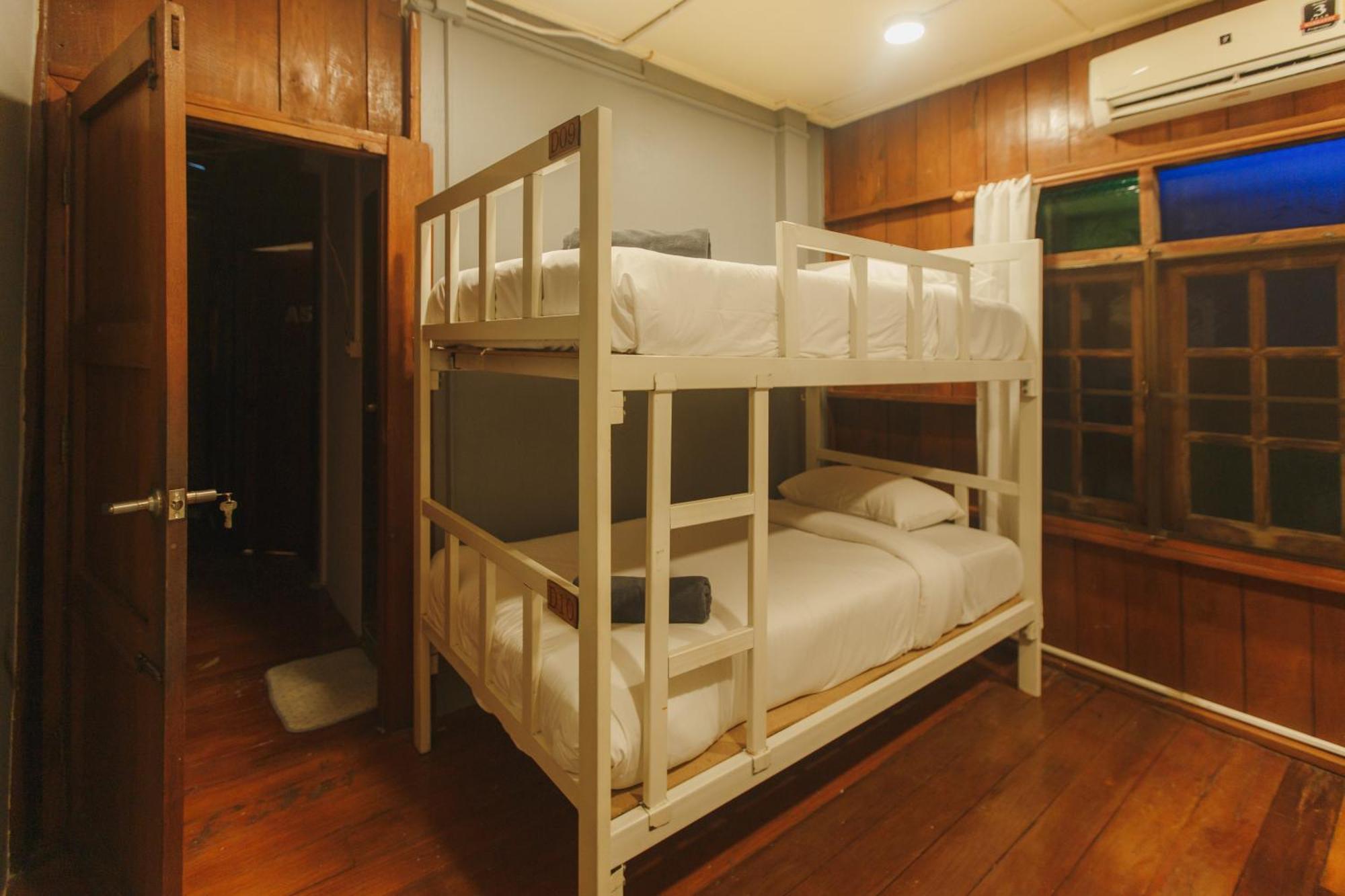Agga Cnx Hostel Chiang Mai Zewnętrze zdjęcie