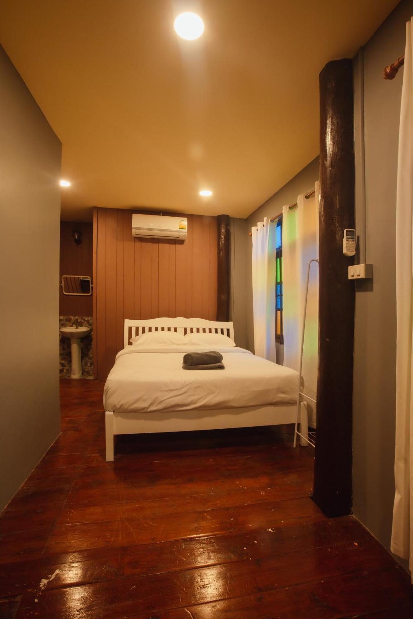 Agga Cnx Hostel Chiang Mai Zewnętrze zdjęcie
