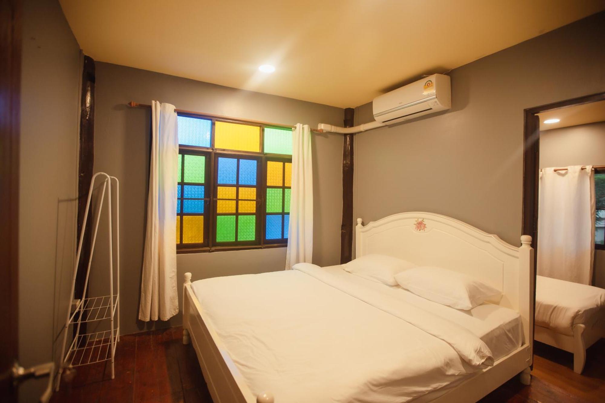 Agga Cnx Hostel Chiang Mai Zewnętrze zdjęcie