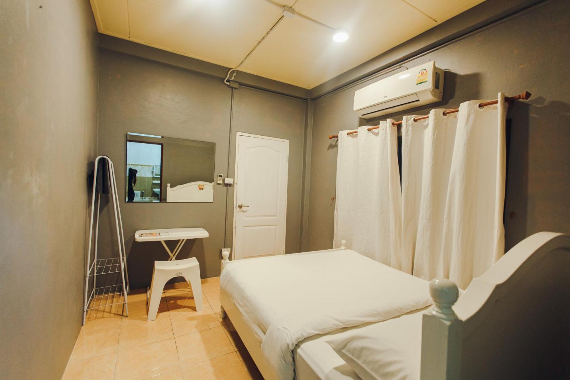 Agga Cnx Hostel Chiang Mai Zewnętrze zdjęcie