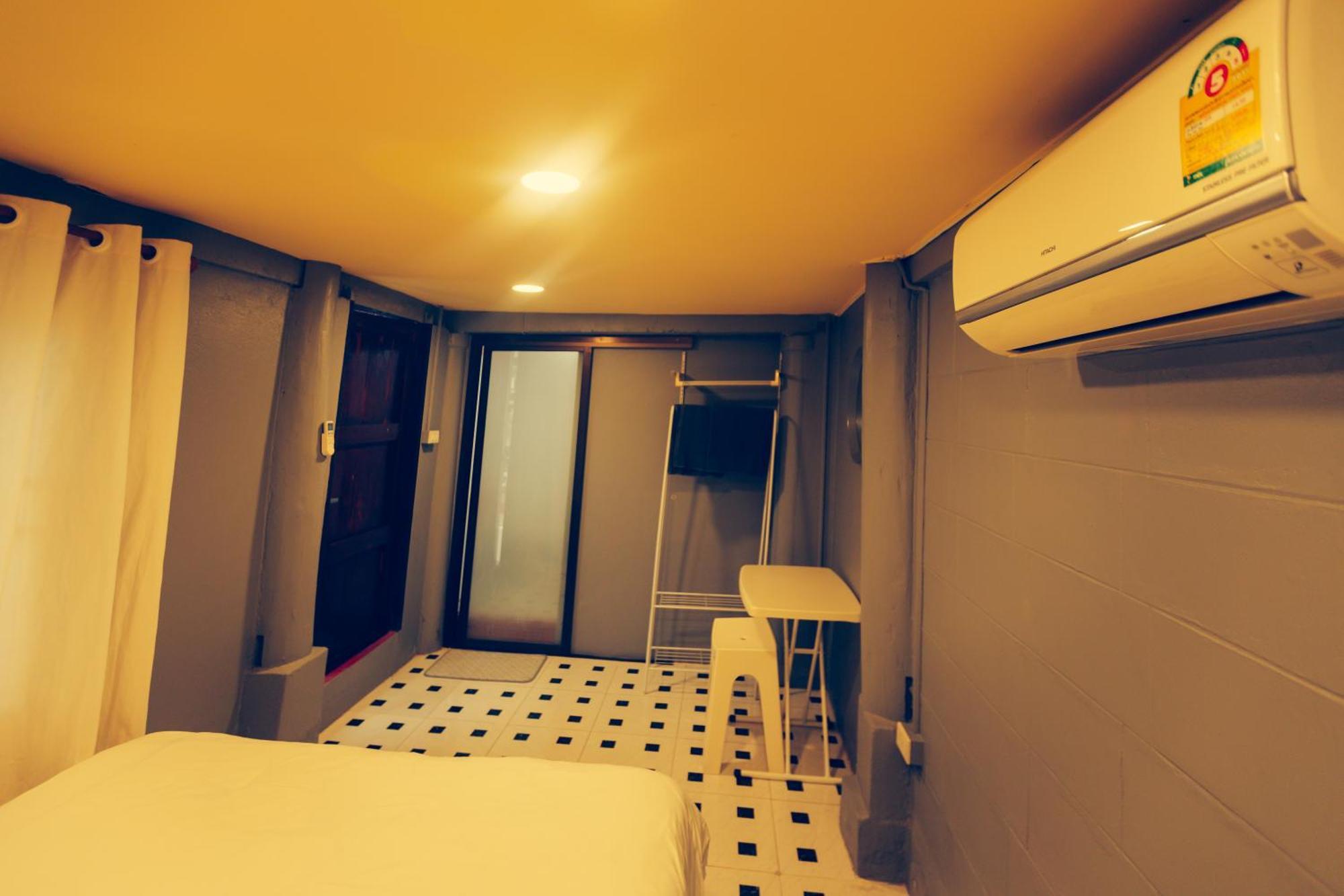 Agga Cnx Hostel Chiang Mai Zewnętrze zdjęcie