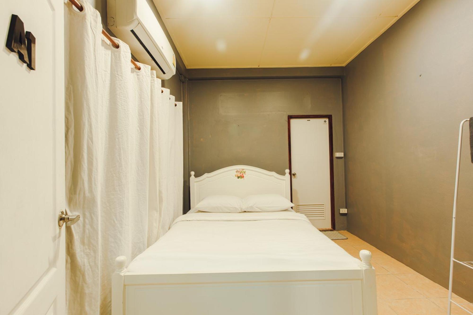 Agga Cnx Hostel Chiang Mai Zewnętrze zdjęcie