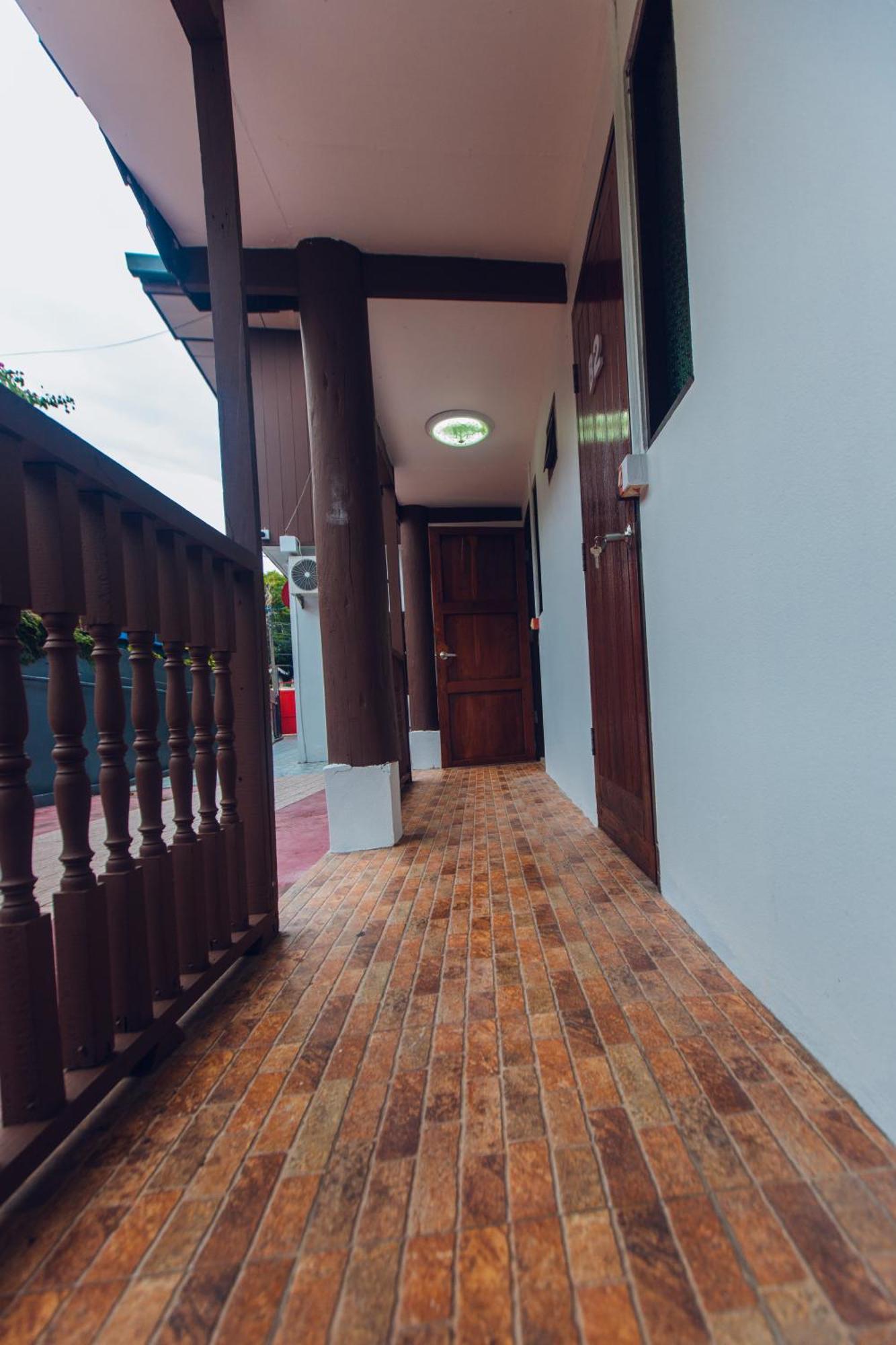 Agga Cnx Hostel Chiang Mai Zewnętrze zdjęcie
