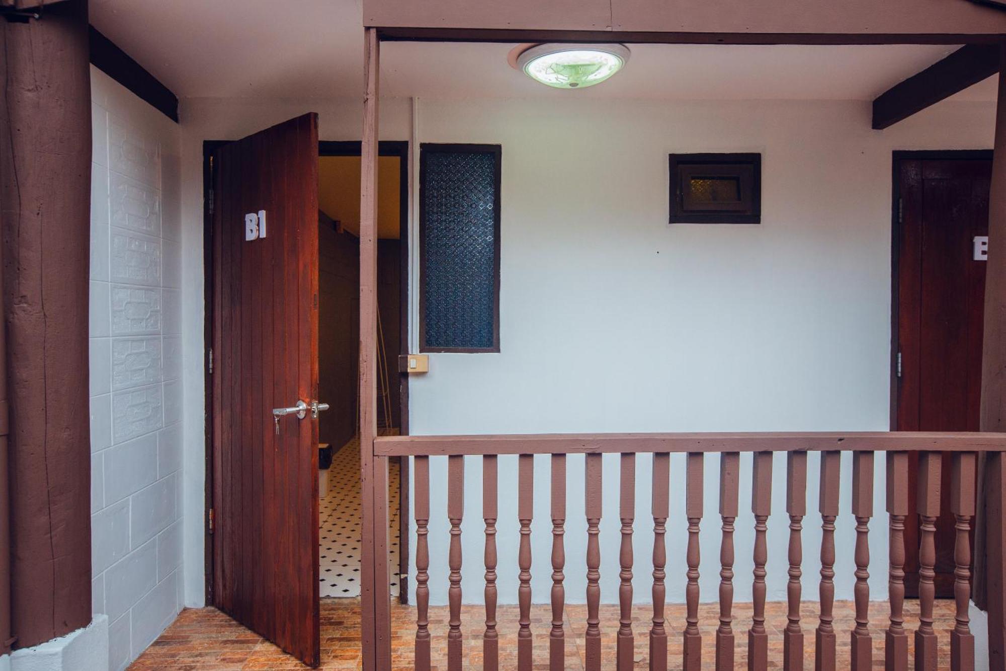 Agga Cnx Hostel Chiang Mai Zewnętrze zdjęcie